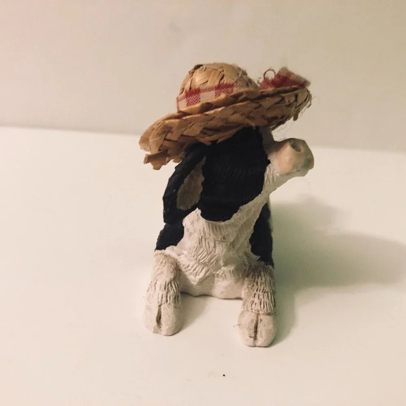 Vtg Lot of 2 Enesco Kathy Wise Calf Cow Figure  Straw Hats - Picture 12 of 16